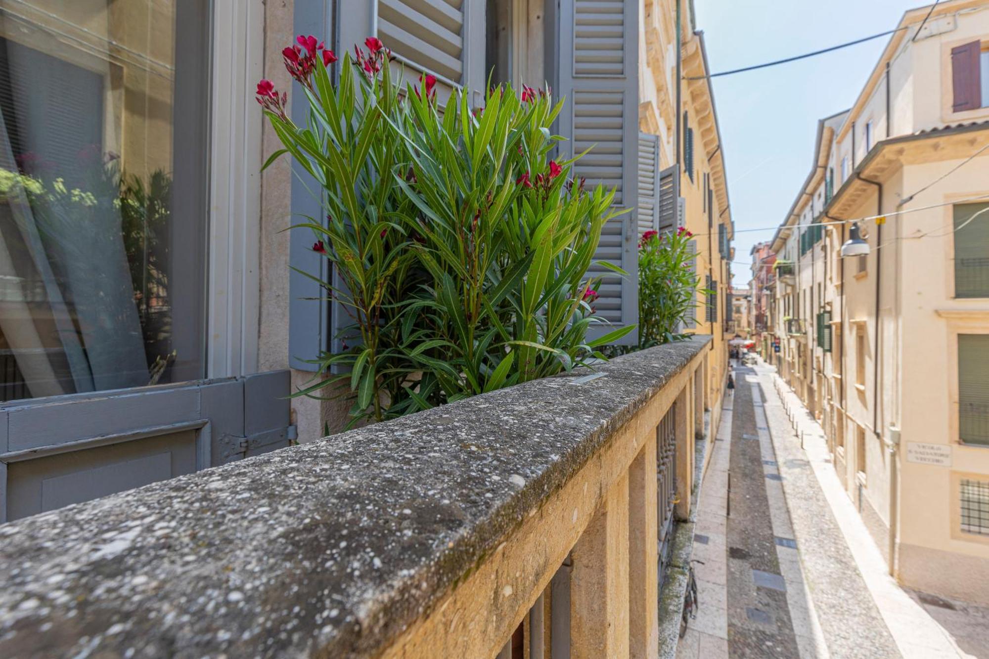 Corte Realdi - Palazzo Camozzini Verona Ngoại thất bức ảnh
